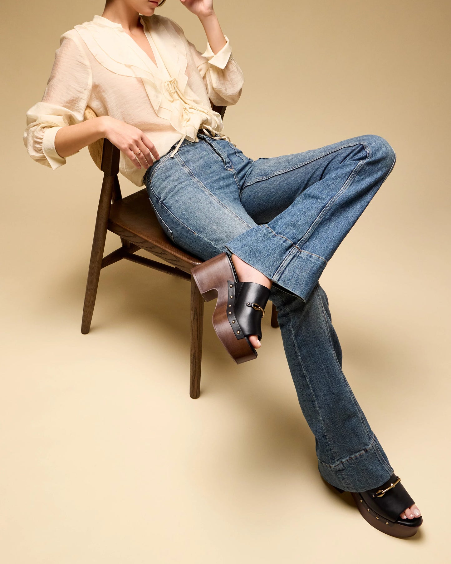 VINCE CAMUTO | FALLON | BLACK LEATHER