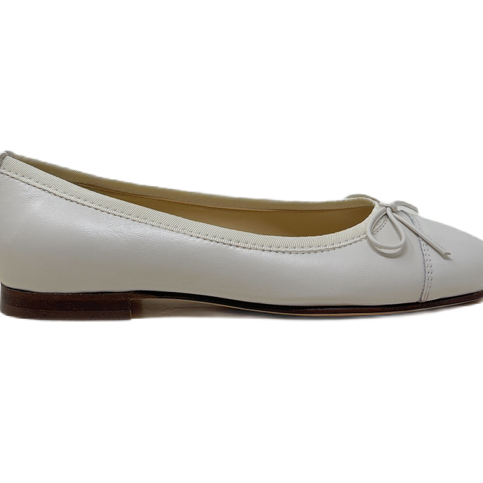 BUCKLES New York | ELIZABETH | CREAM LEATHER/ PATENT TIP