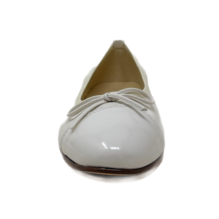 BUCKLES New York | ELIZABETH | CREAM LEATHER/ PATENT TIP